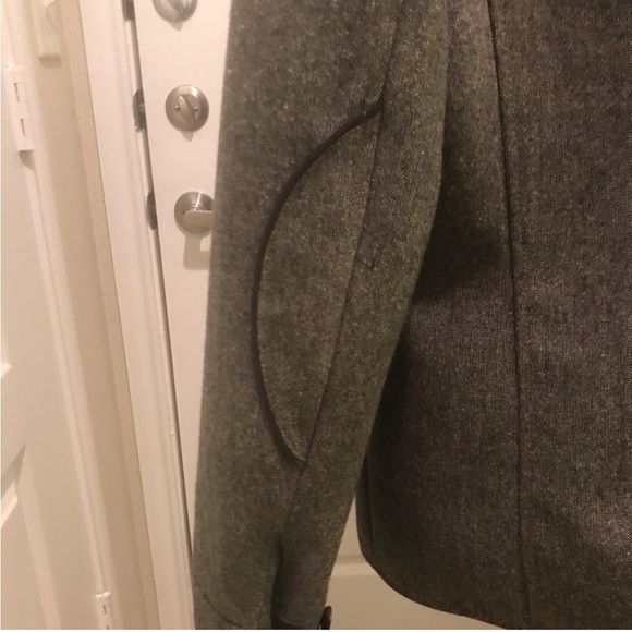 H&M Brown coat with Corduroy Collar - Picture 5 of 5